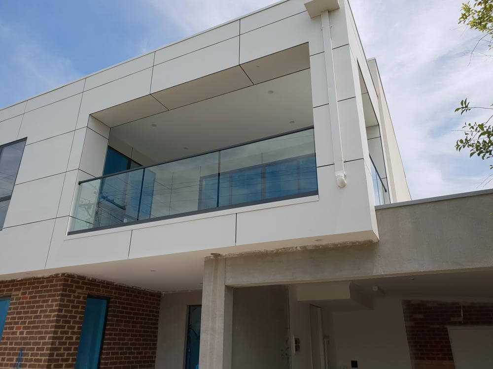 outdoor glass balustrade