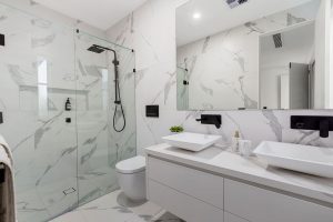12 Master Ensuite - Original34778342