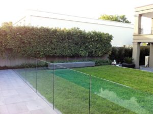 Frameless glass pool fencing