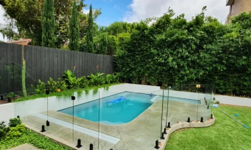 MP Series Curved Glass Pool Fencing 1