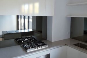 mirror splashback