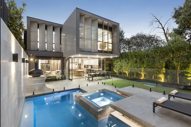 MP Series Pool Fencing