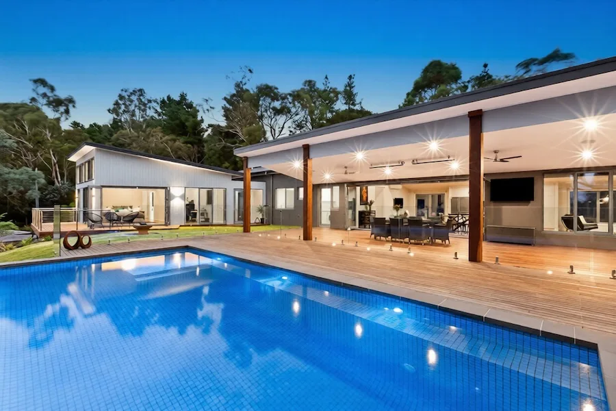 MP Series Pool Fencing