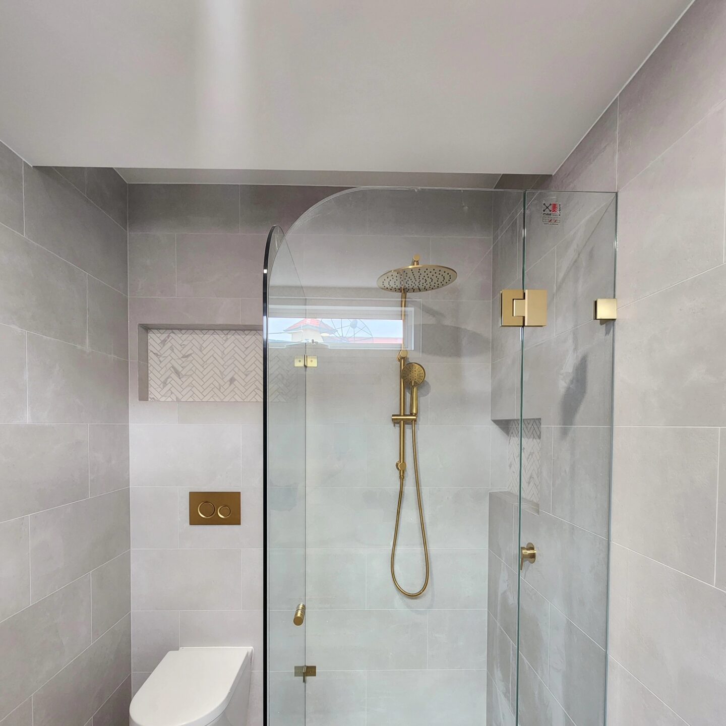 Arched Panels Corner shower 1