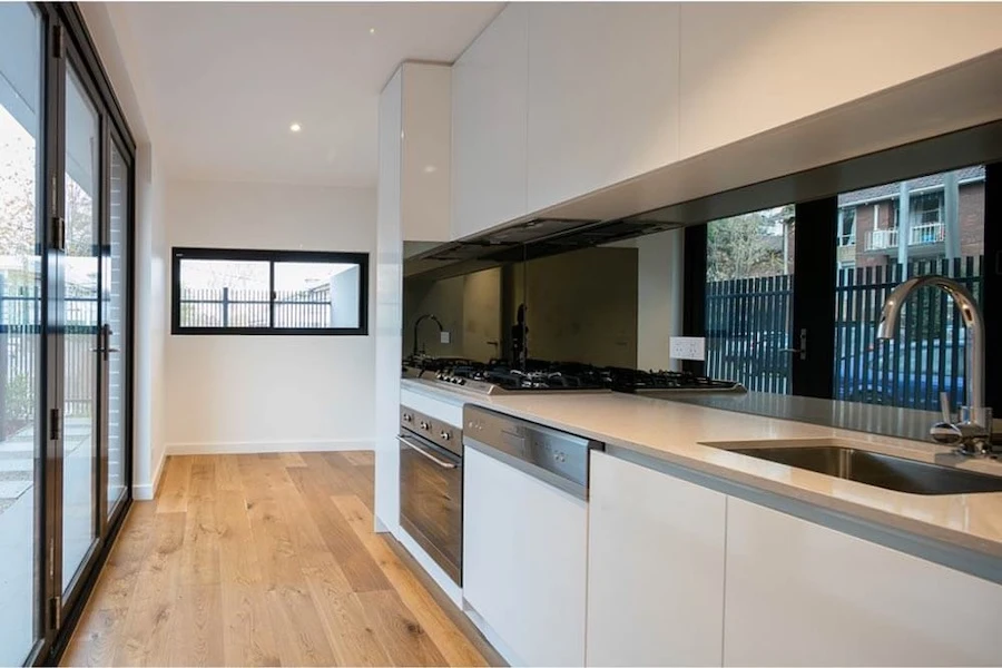 Glass and mirror splashbacks Williamstown